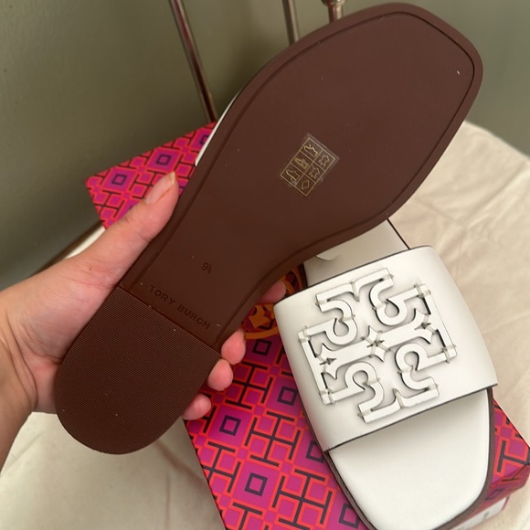 Tory Burch Ines Slide - Picture 3 of 12